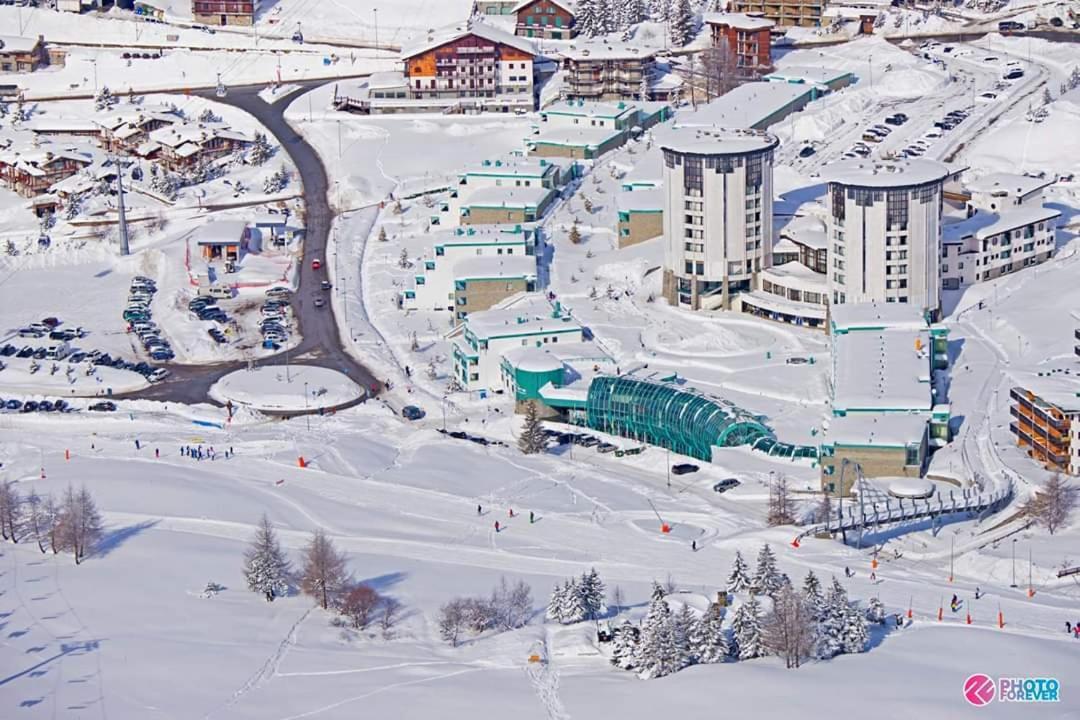 46 Vale C'E' Al Villaggio Olimpico Di Colle Sestriere Εξωτερικό φωτογραφία